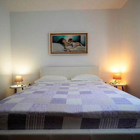 Apartman Nada I Fažana Exteriör bild