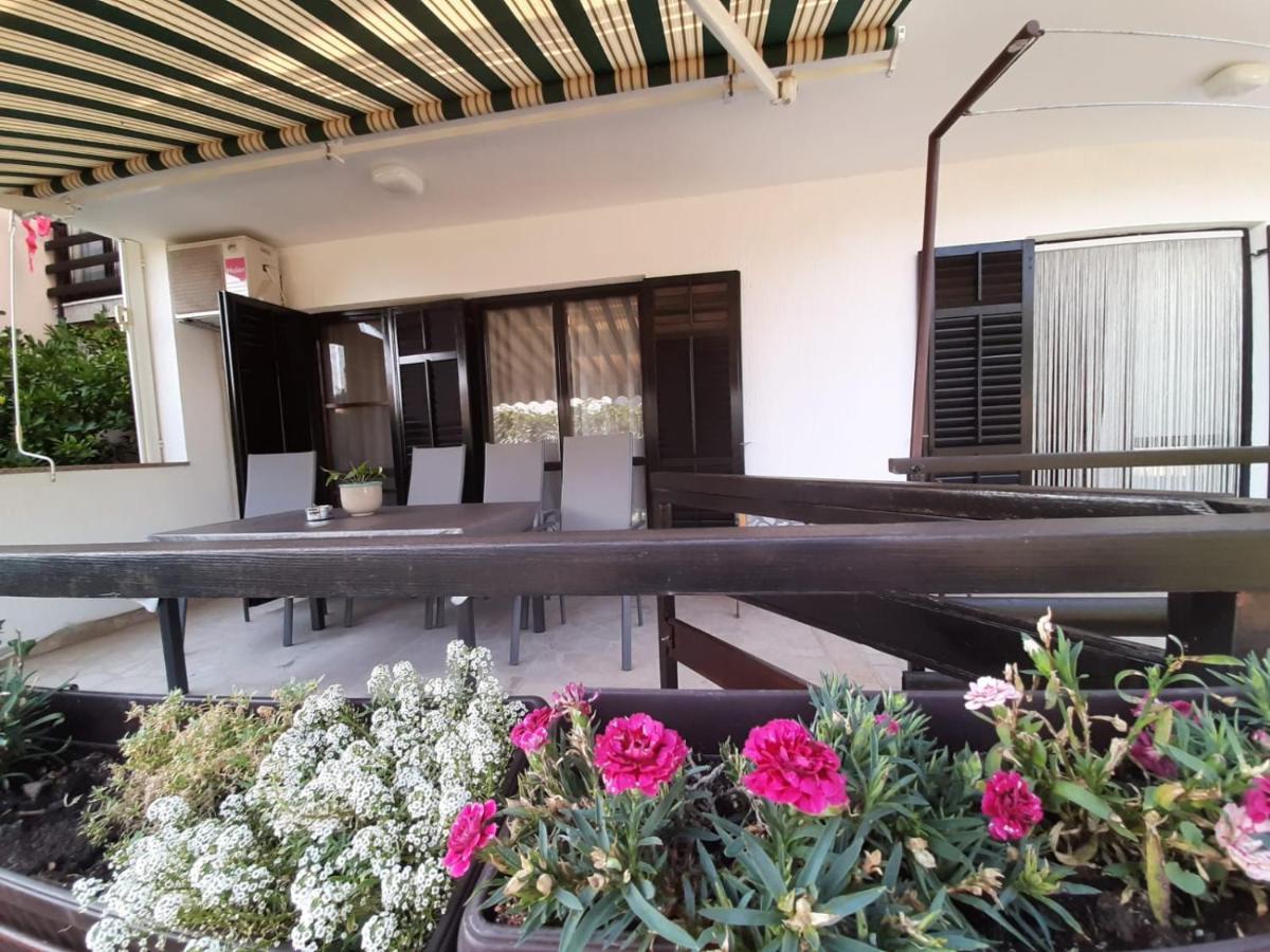 Apartman Nada I Fažana Exteriör bild