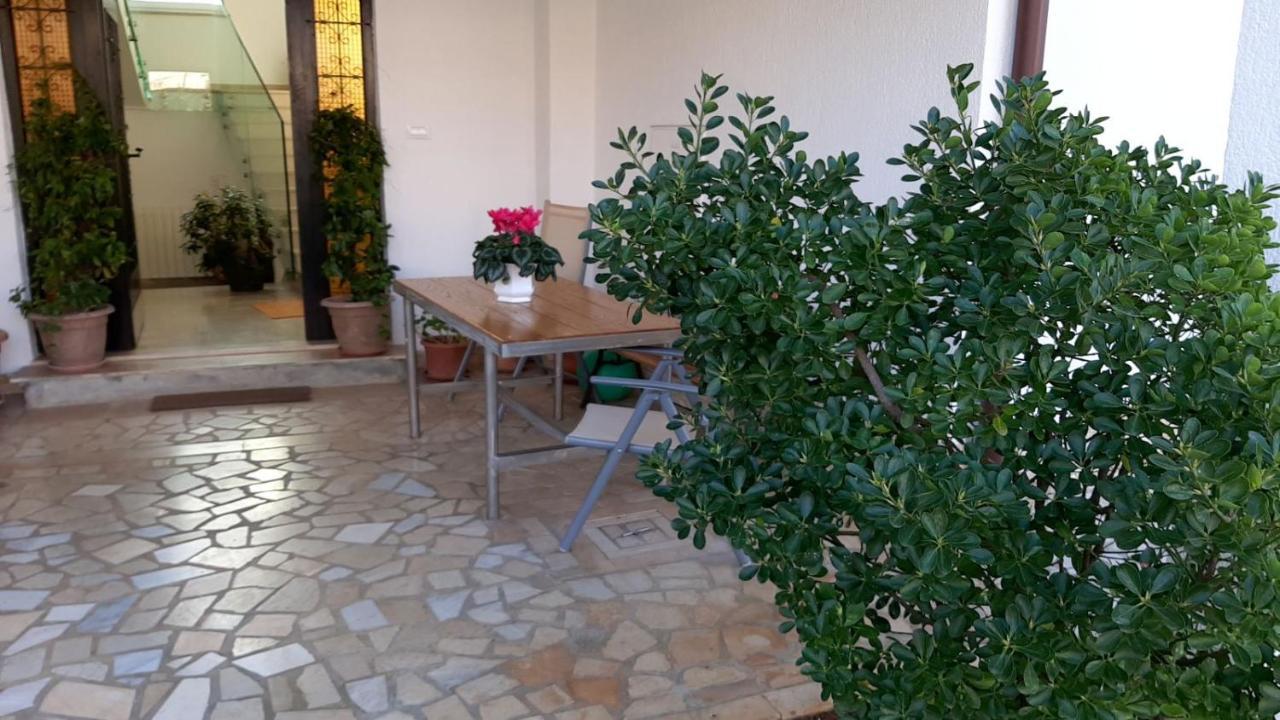 Apartman Nada I Fažana Exteriör bild